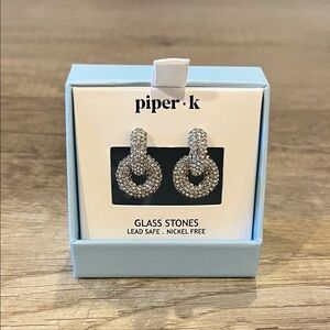Piper K Glass Stone Earrings